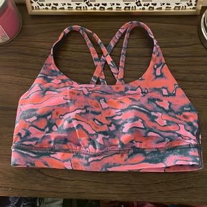 Lululemon sports bra size 6